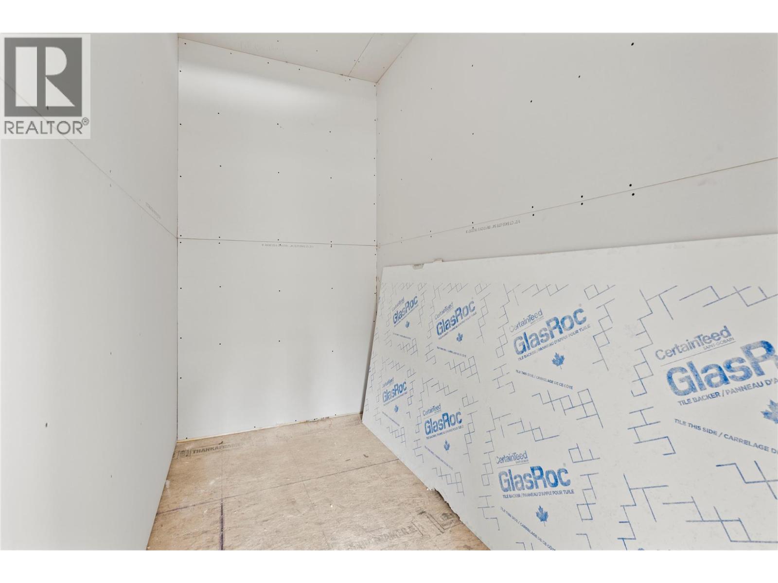 162 JAMES STREET - 13