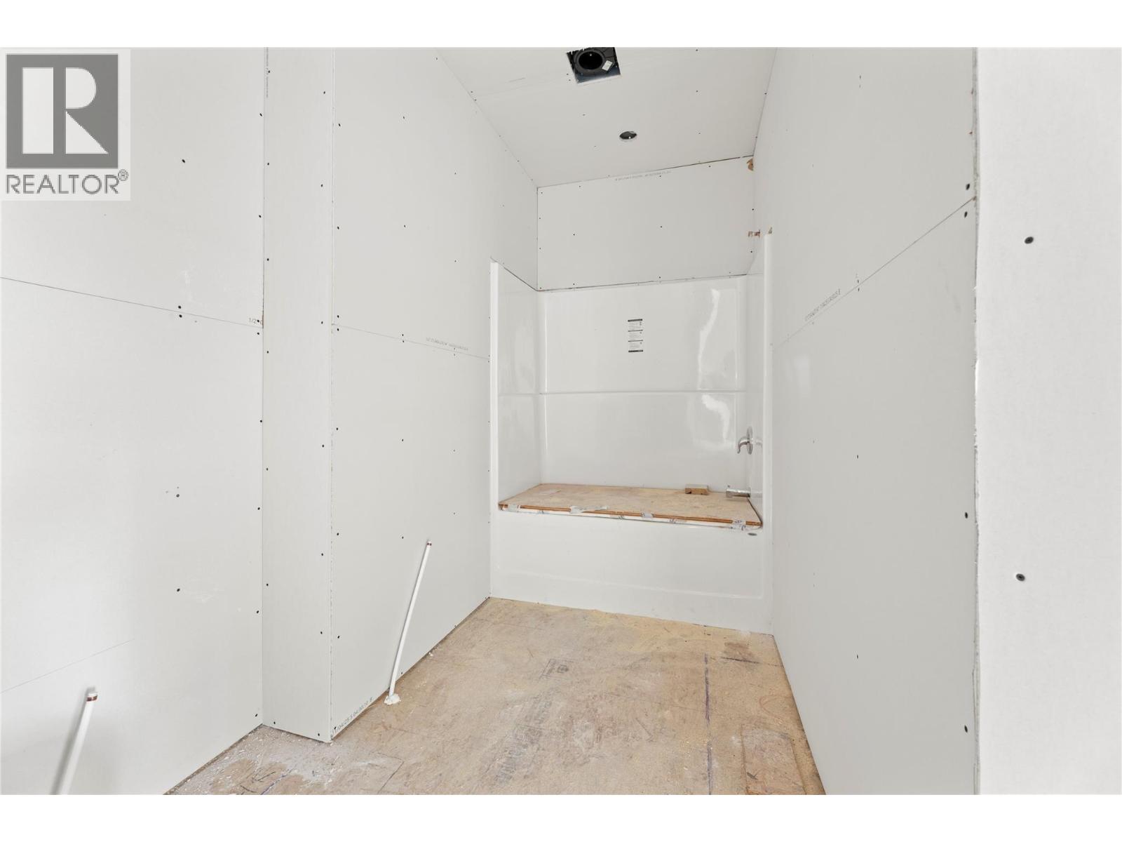 162 JAMES STREET - 15