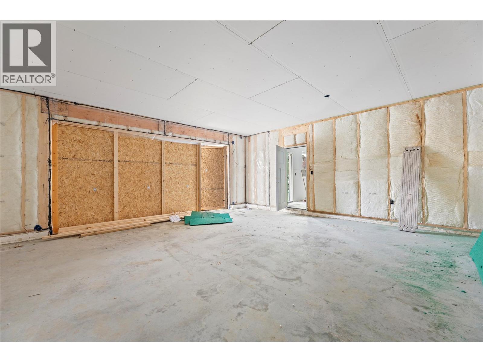 162 JAMES STREET - 24