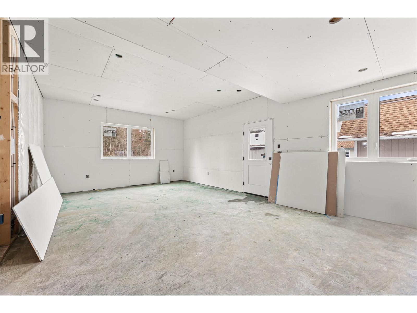 162 JAMES STREET - 22