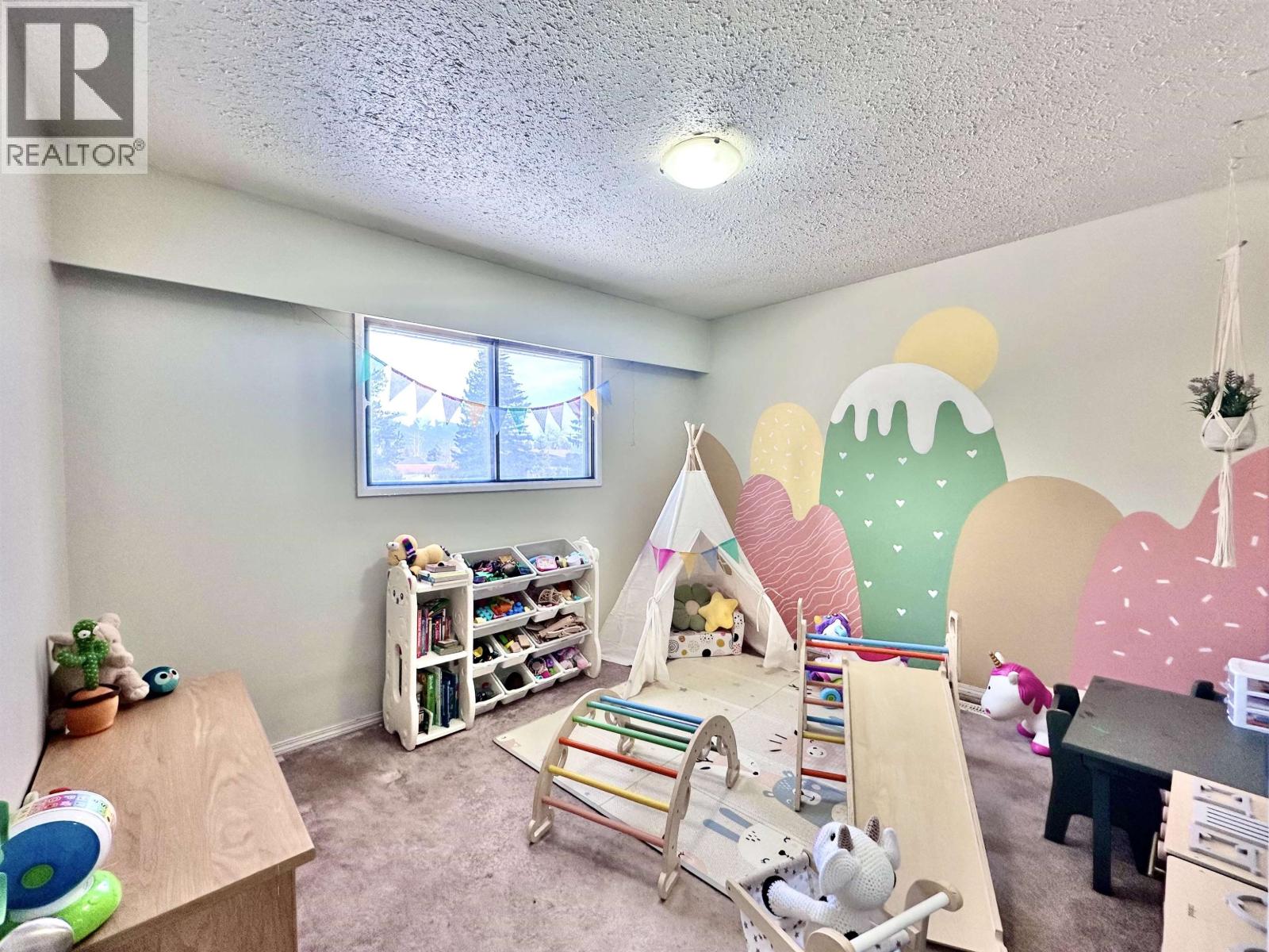 1272 4TH AVENUE, Valemount