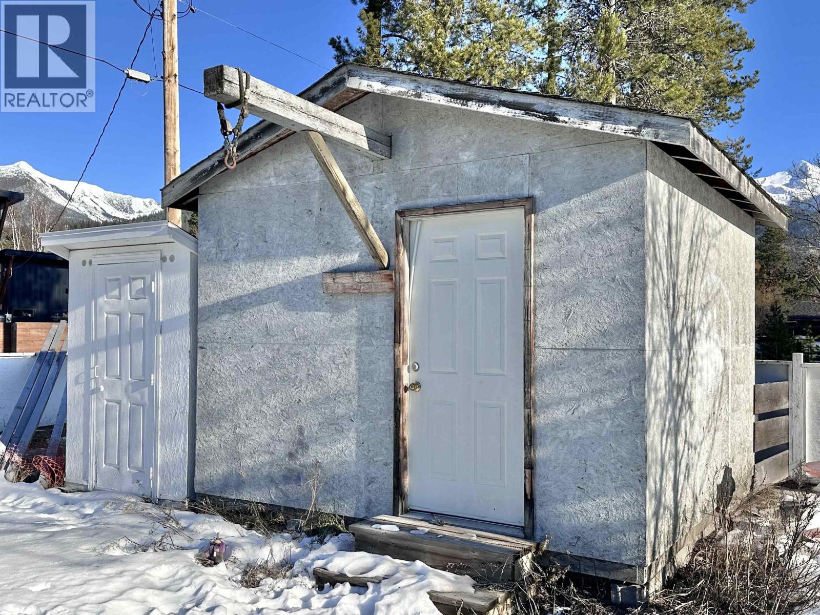 1272 4TH AVENUE, Valemount