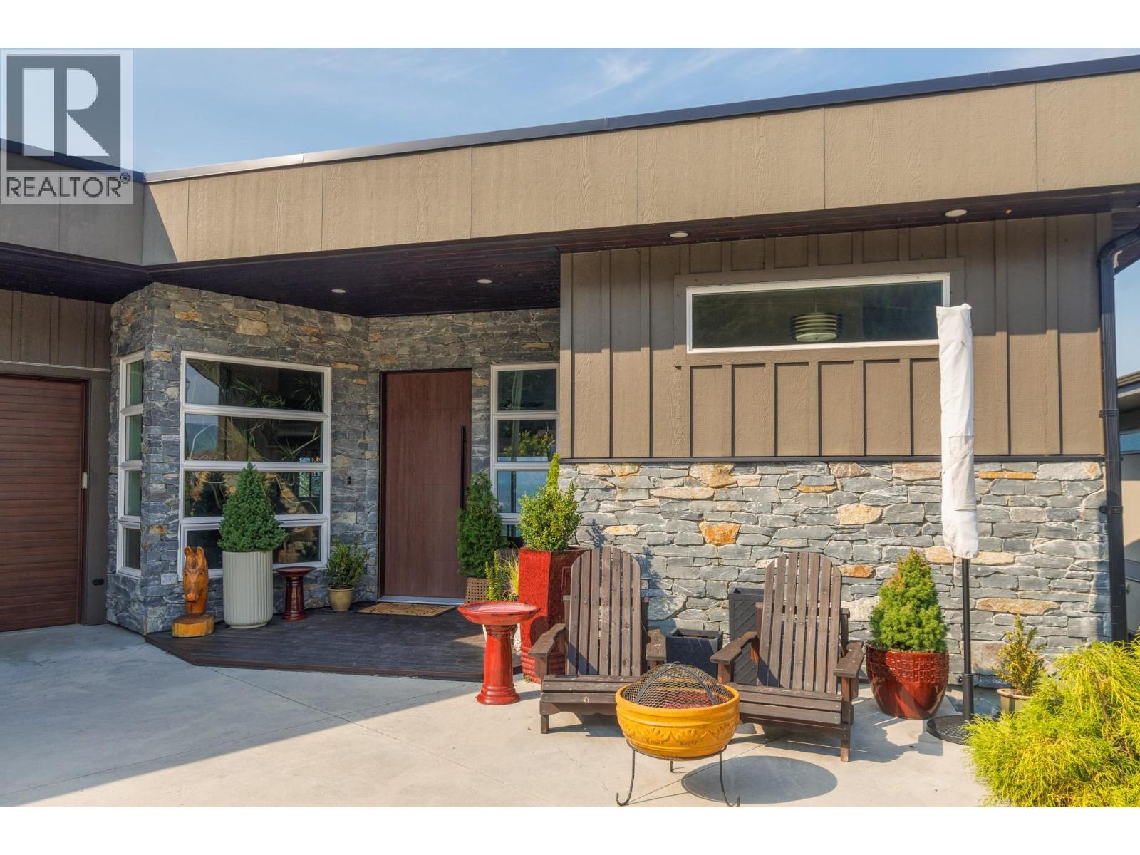 1061 19 Avenue SE, Salmon Arm