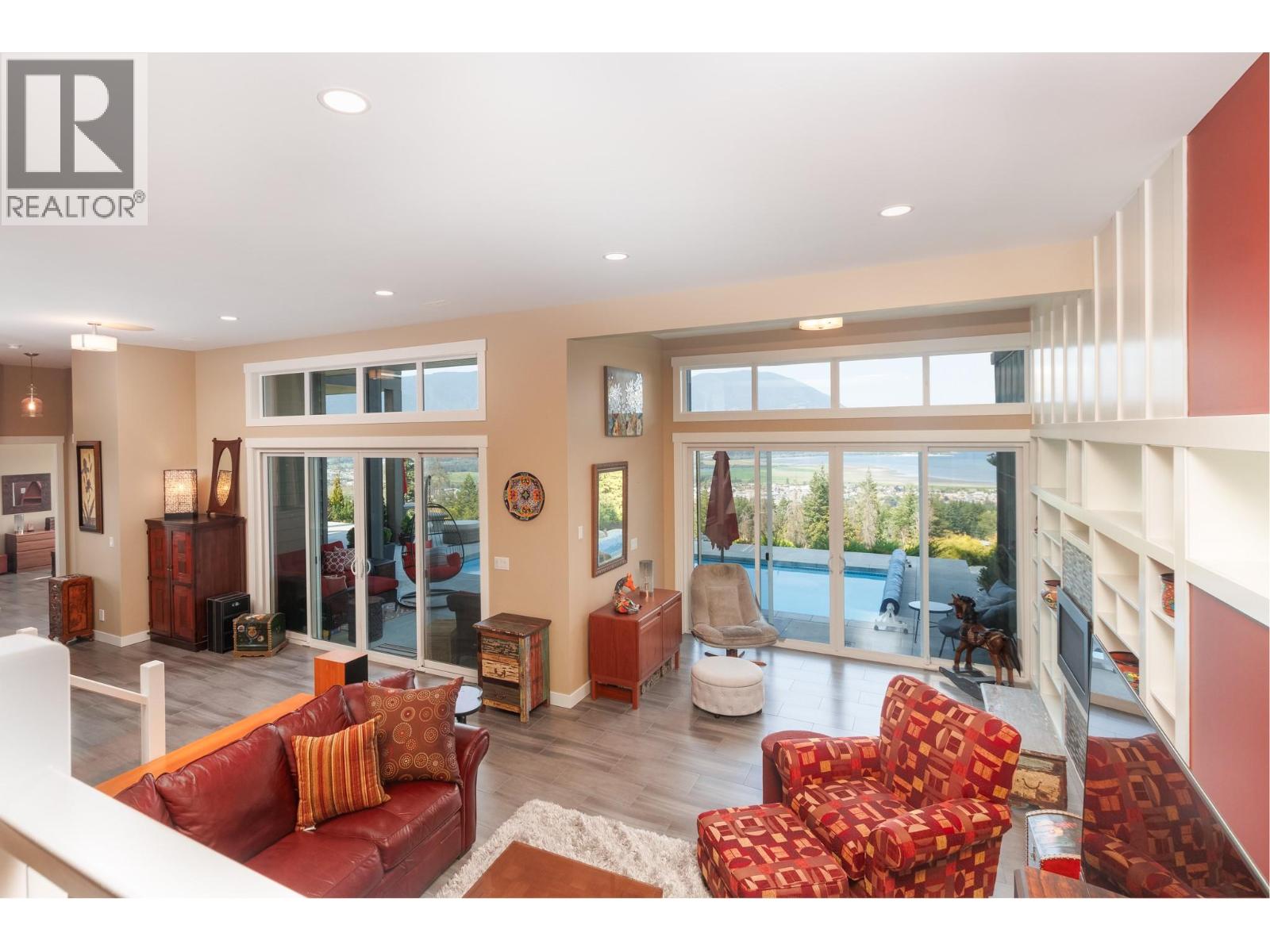 1061 19 Avenue SE, Salmon Arm