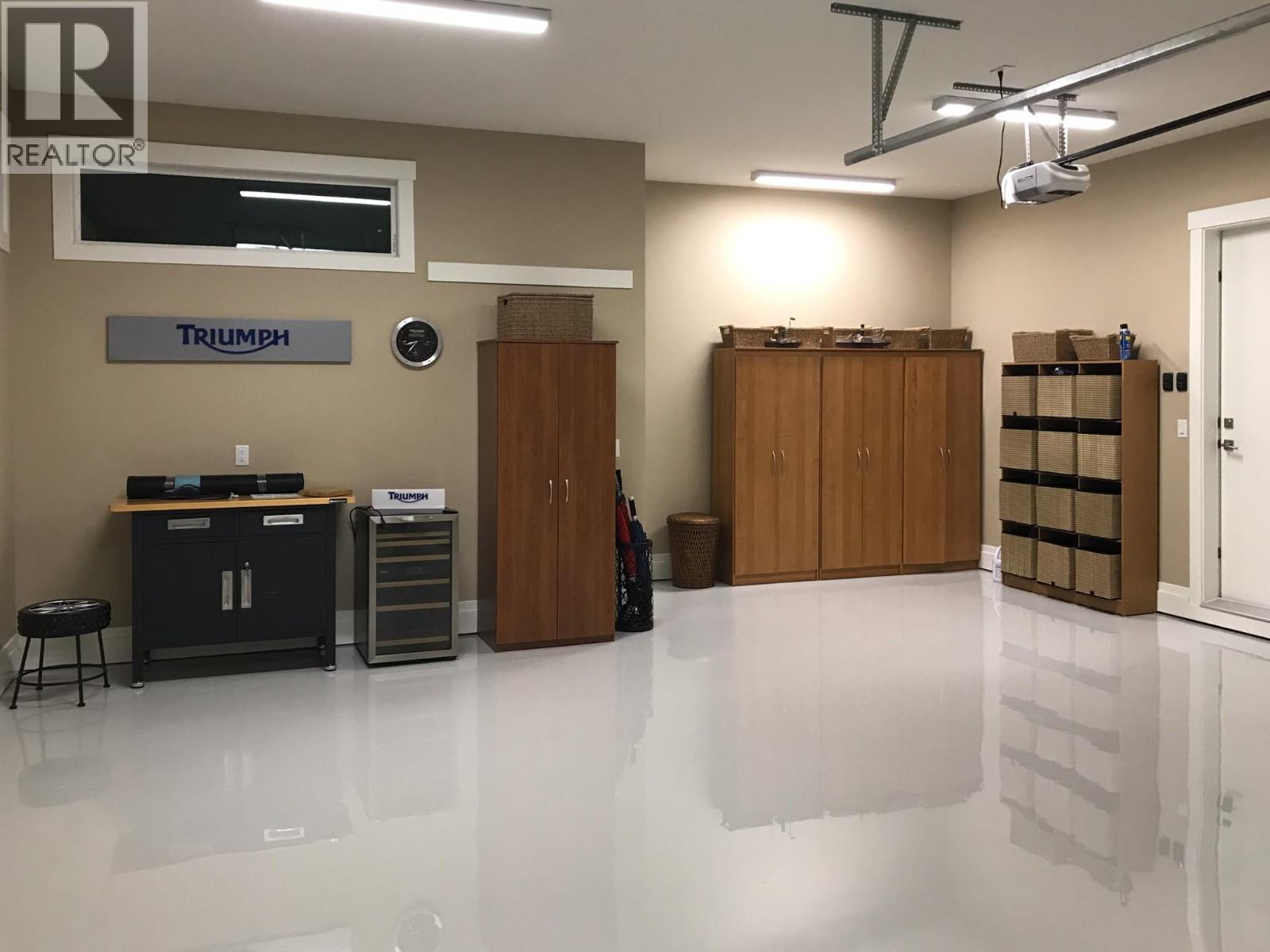 1061 19 Avenue SE, Salmon Arm