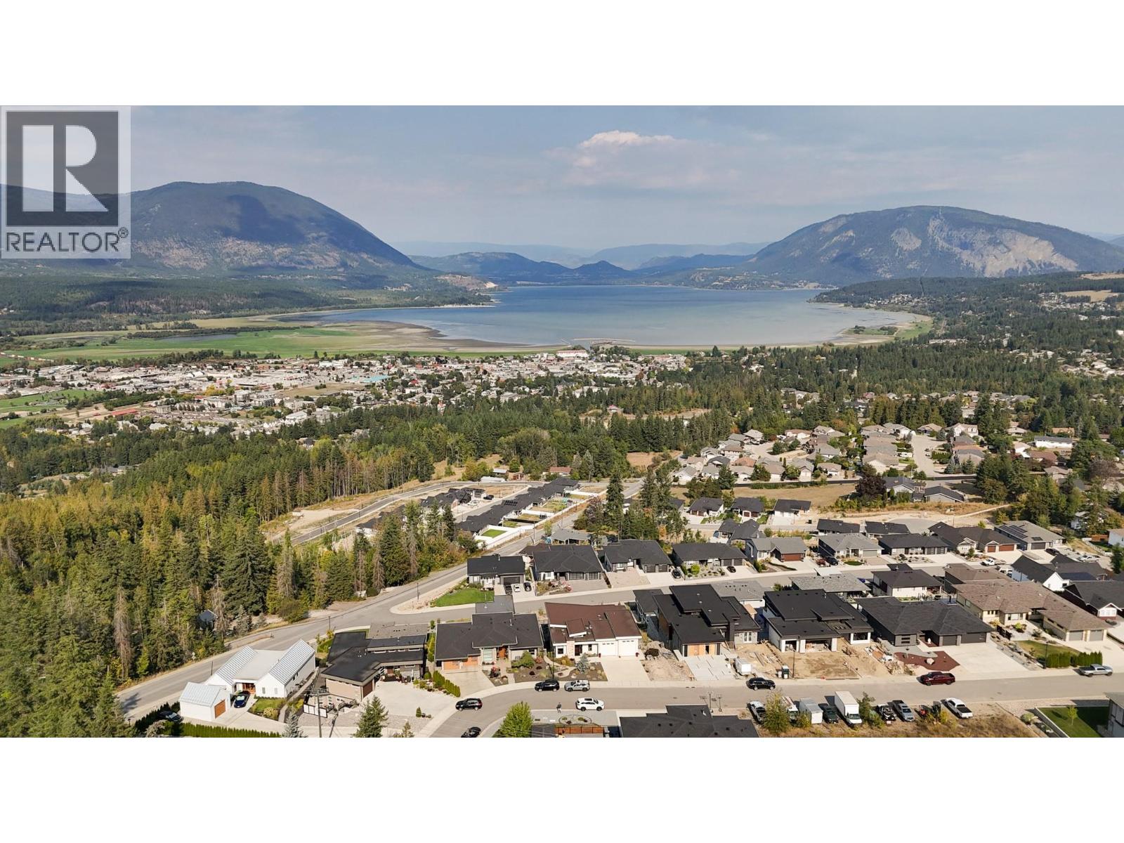1061 19 Avenue SE, Salmon Arm