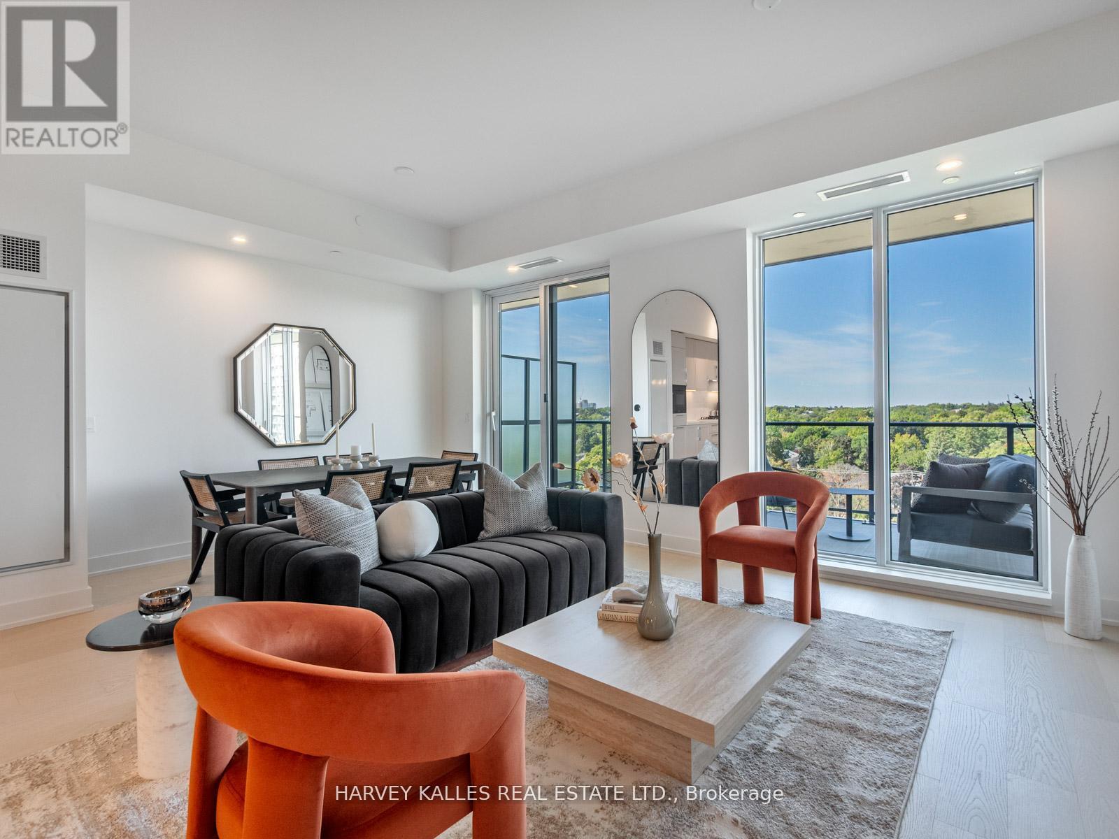#1003 8 MANOR ROAD W - 20