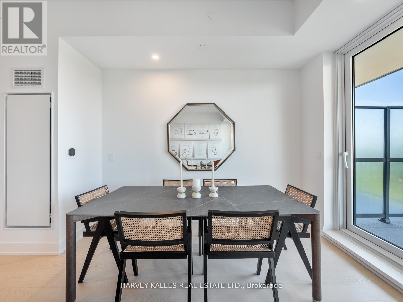 #1003 8 MANOR ROAD W - 21