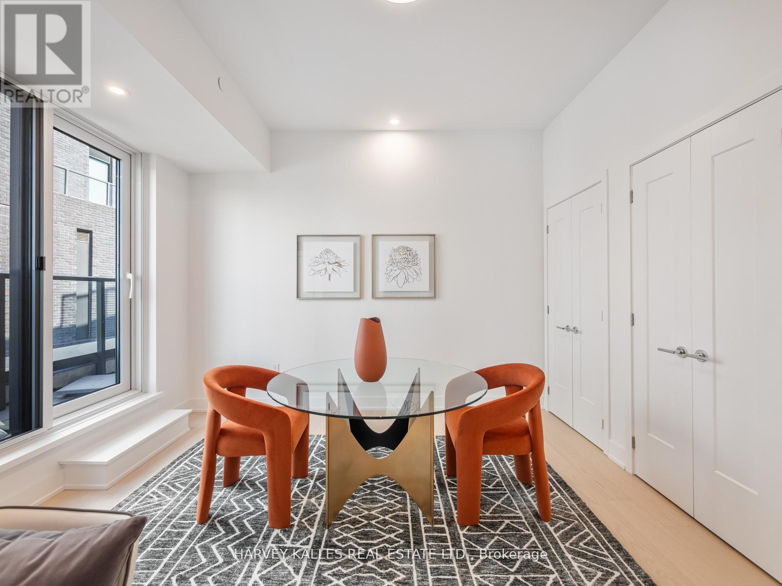 #1003 8 MANOR ROAD W - 28