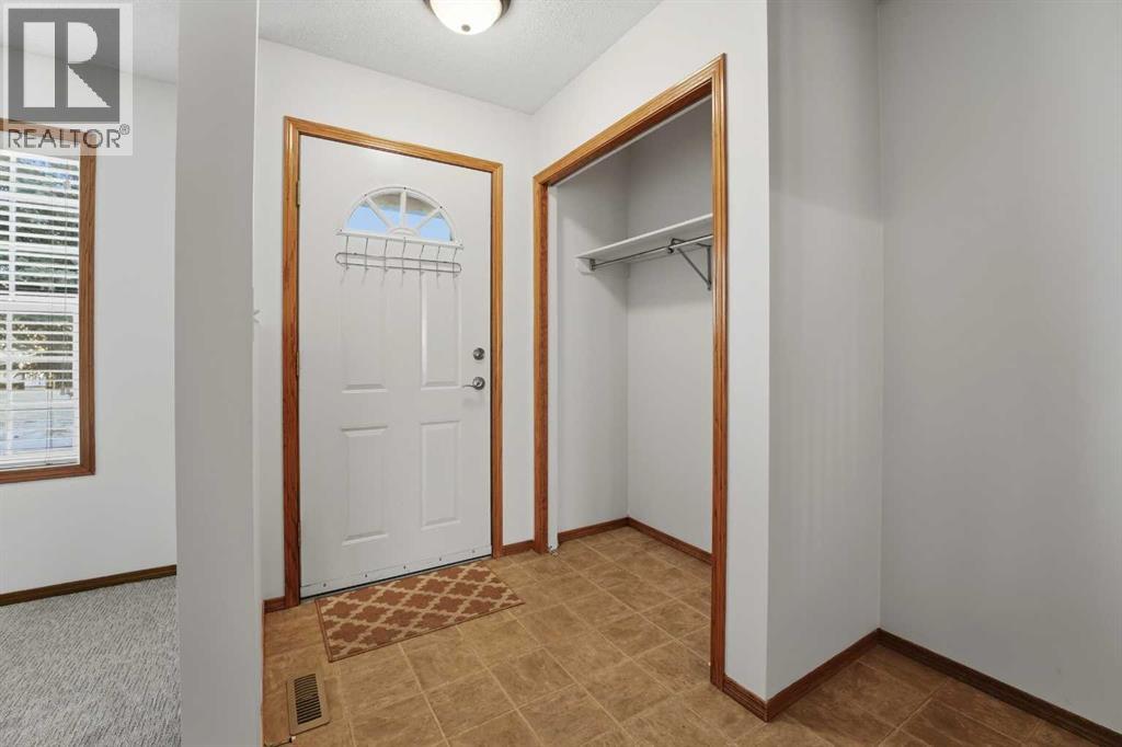 2 Davis Close, Red Deer