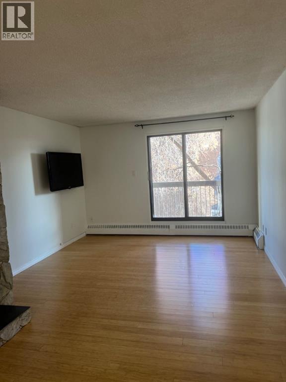 Single Family House for Sale in    Avenue SW Beltline Calgary 