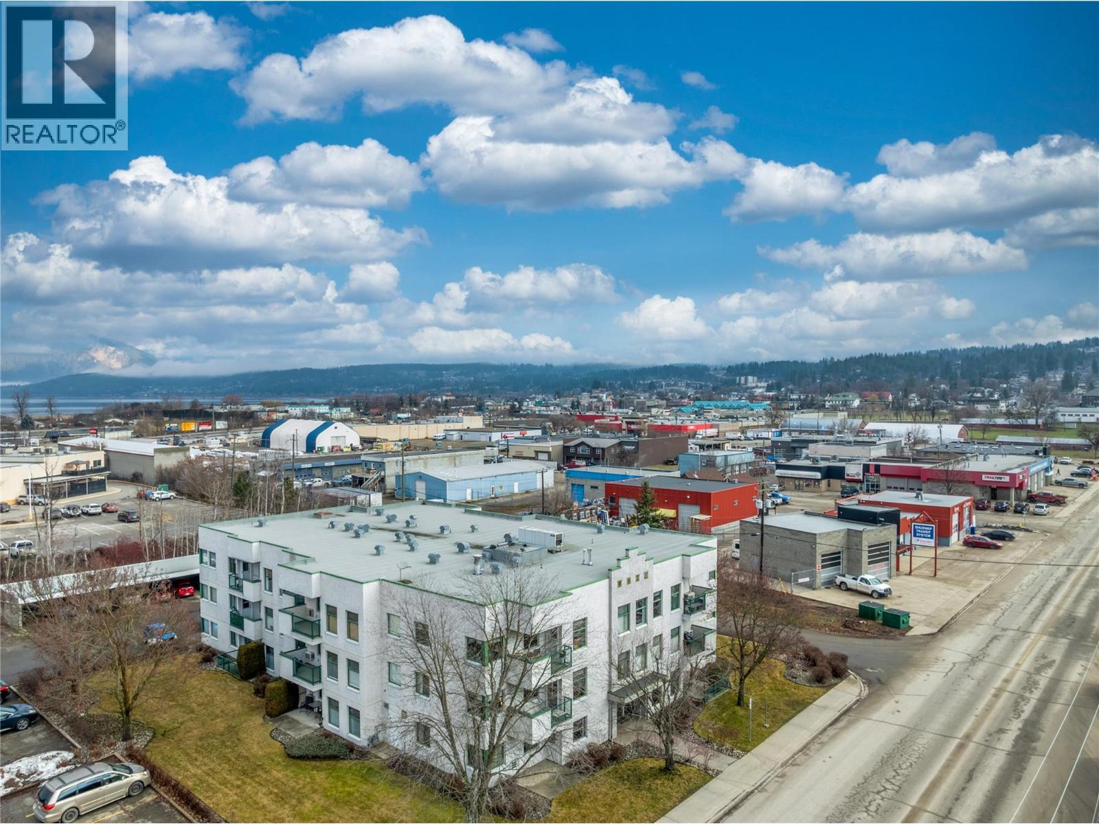 851 5 Avenue SW Unit# 305, Salmon Arm