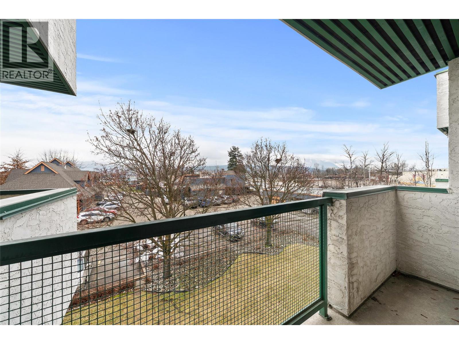851 5 Avenue SW Unit# 305, Salmon Arm