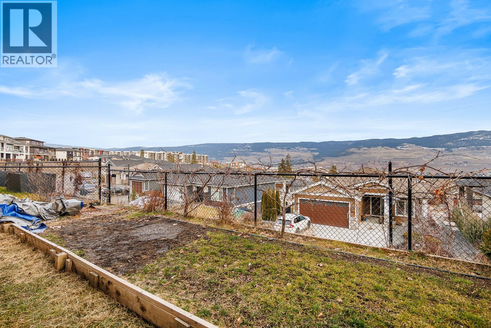  687 Acadia Street, Kelowna