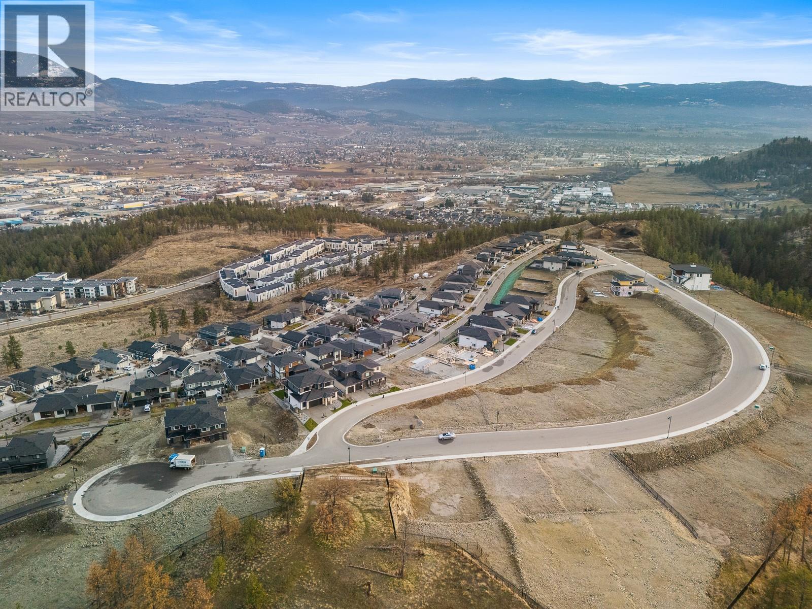  687 Acadia Street, Kelowna