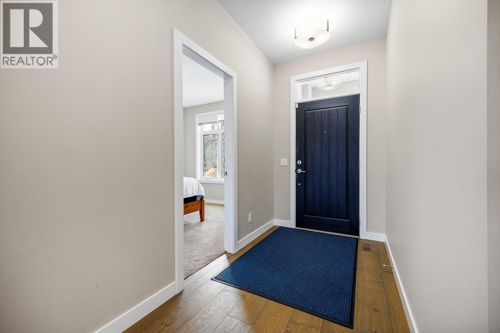  687 Acadia Street, Kelowna