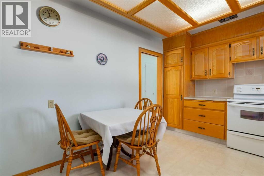 Single Family House Bungalow for Sale in  Windermere Road SW Wildwood Calgary 