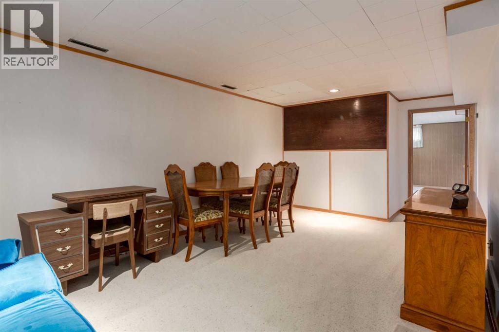 Single Family House Bungalow for Sale in  Windermere Road SW Wildwood Calgary 