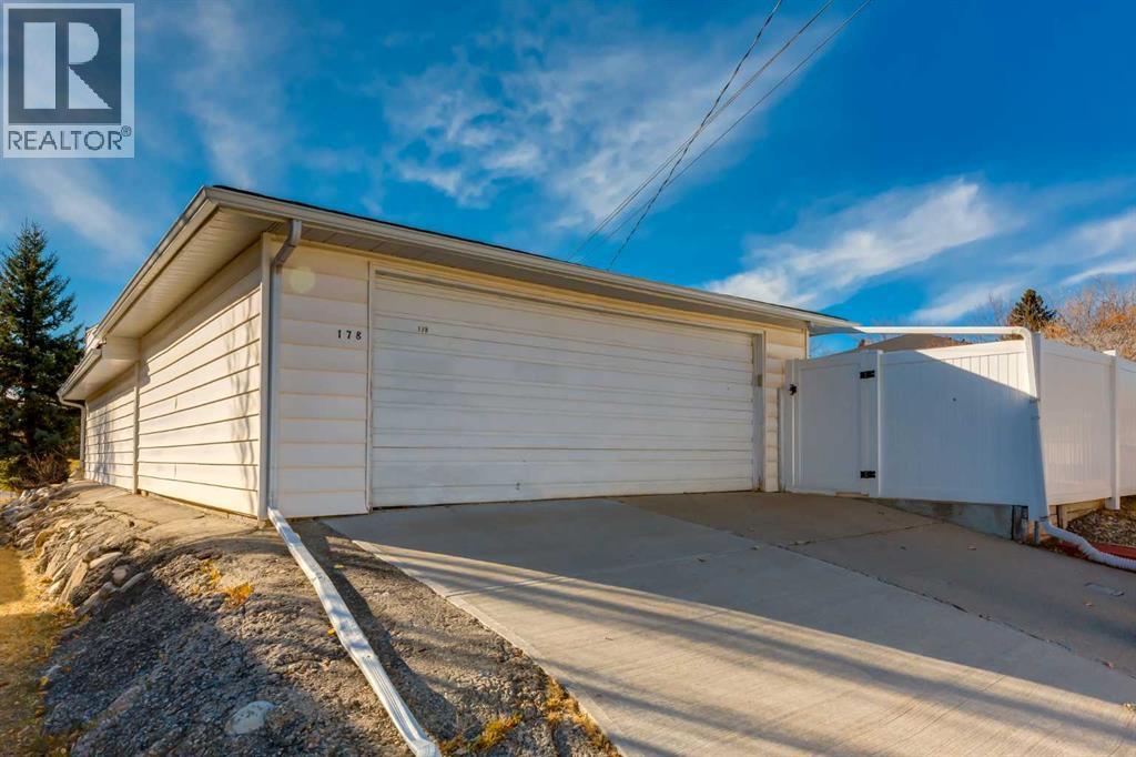 Single Family House Bungalow for Sale in  Windermere Road SW Wildwood Calgary 