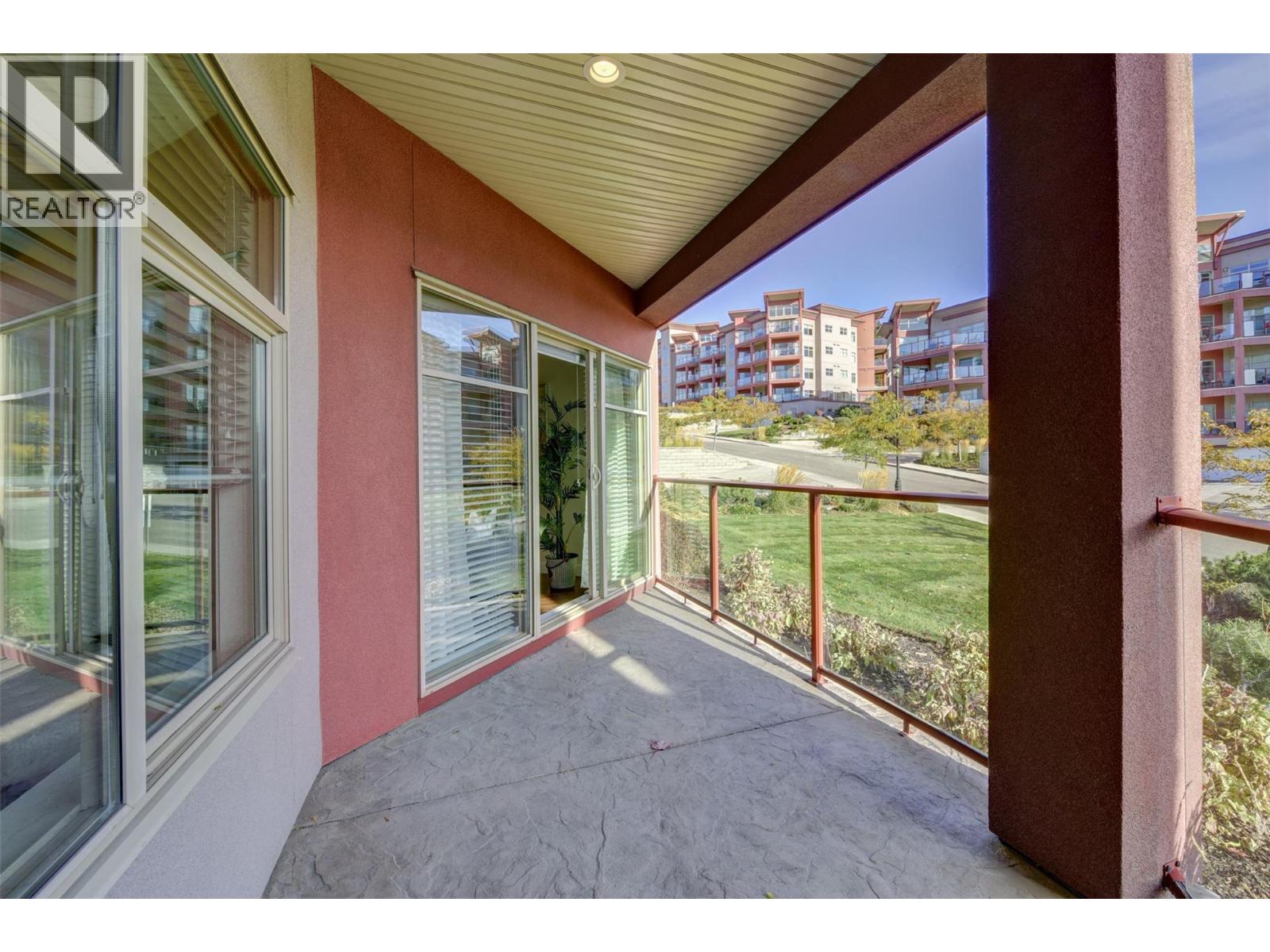 202 3220 Skyview Lane, West Kelowna