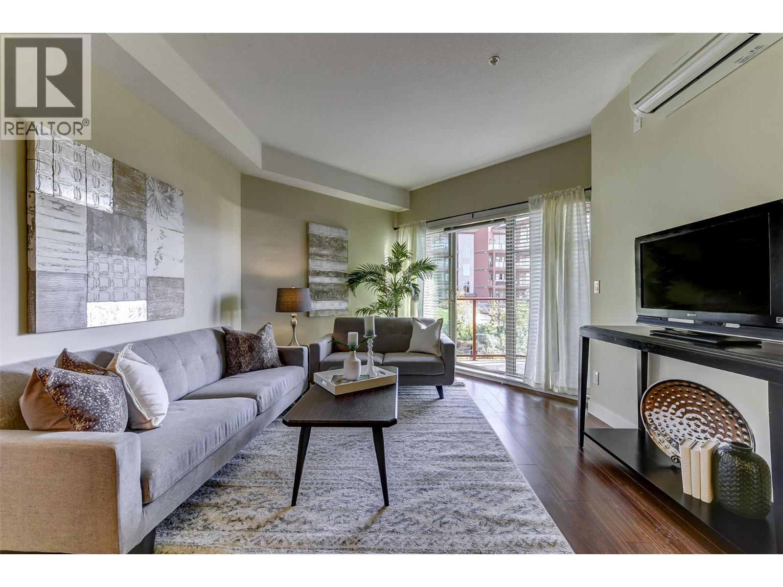 202 3220 Skyview Lane, West Kelowna