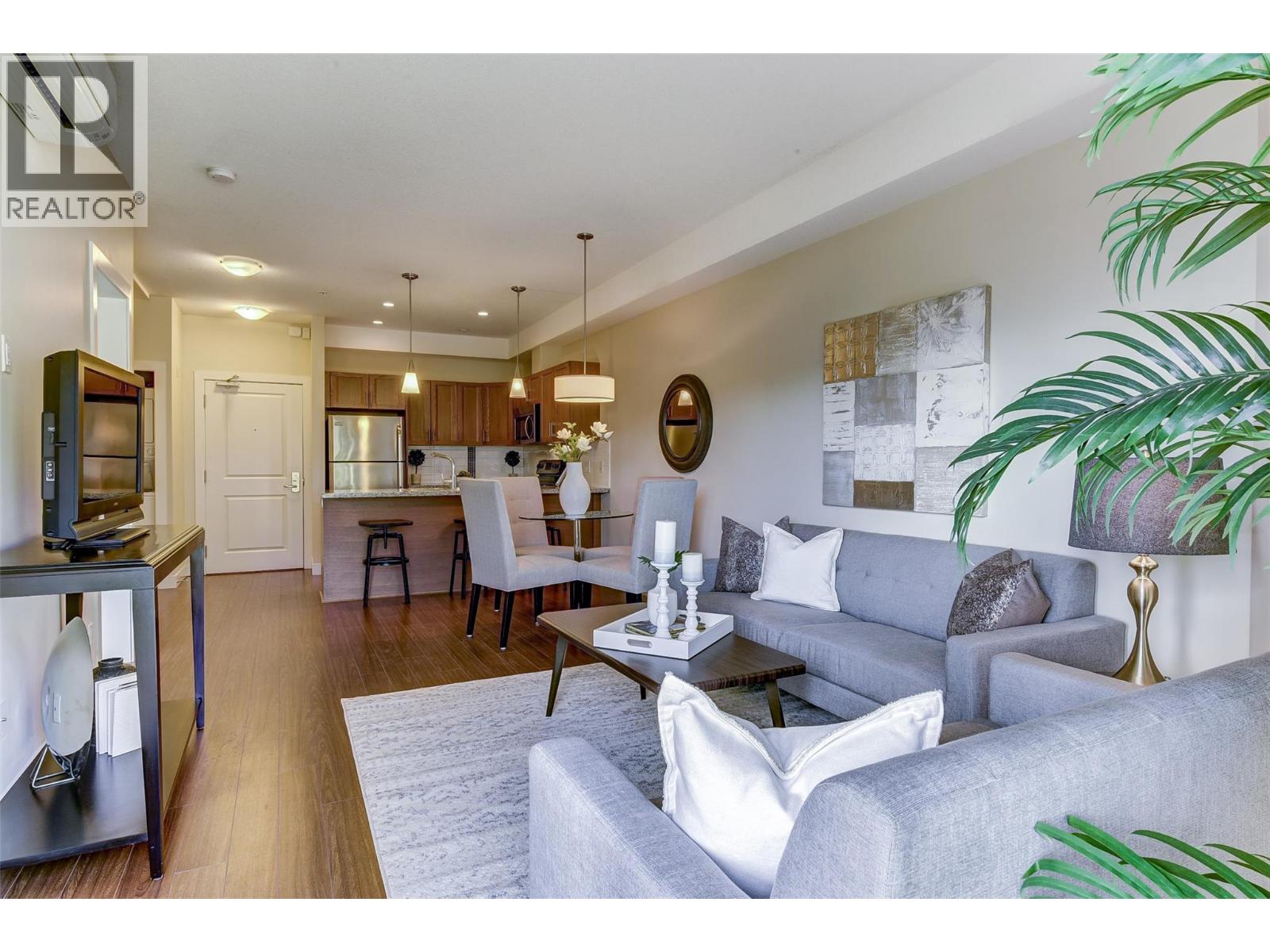 202 3220 Skyview Lane, West Kelowna