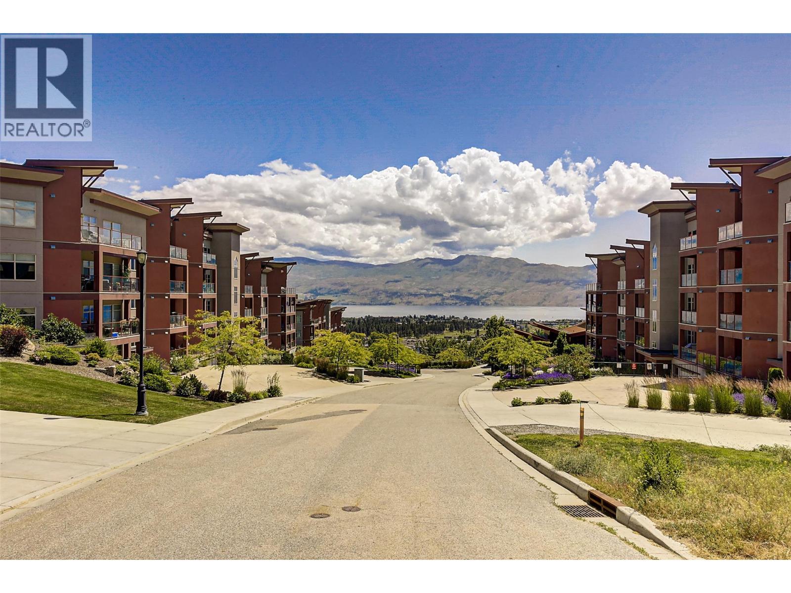 202 3220 Skyview Lane, West Kelowna