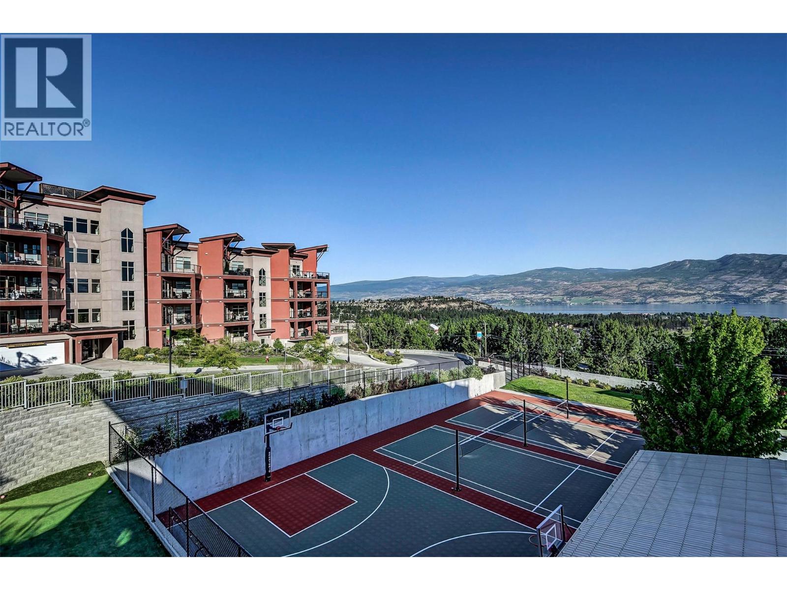 202 3220 Skyview Lane, West Kelowna