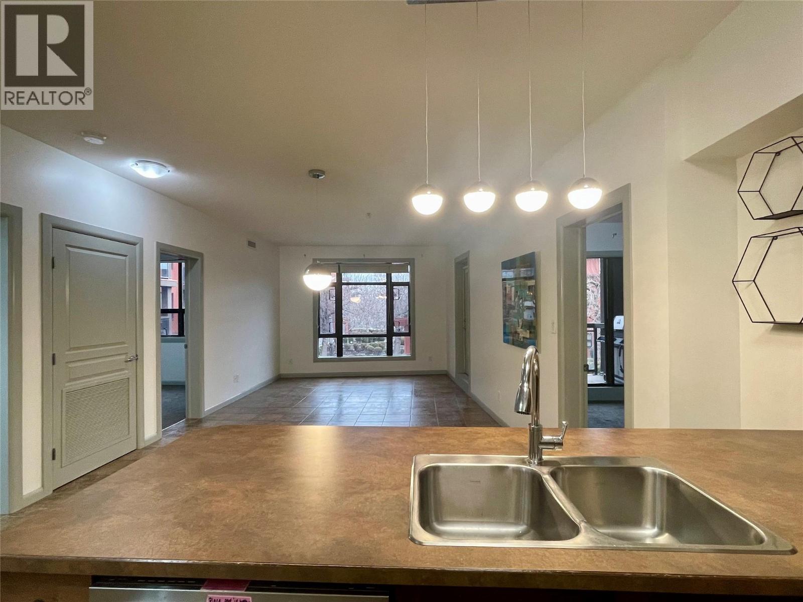 448 654 Cook Road, Kelowna