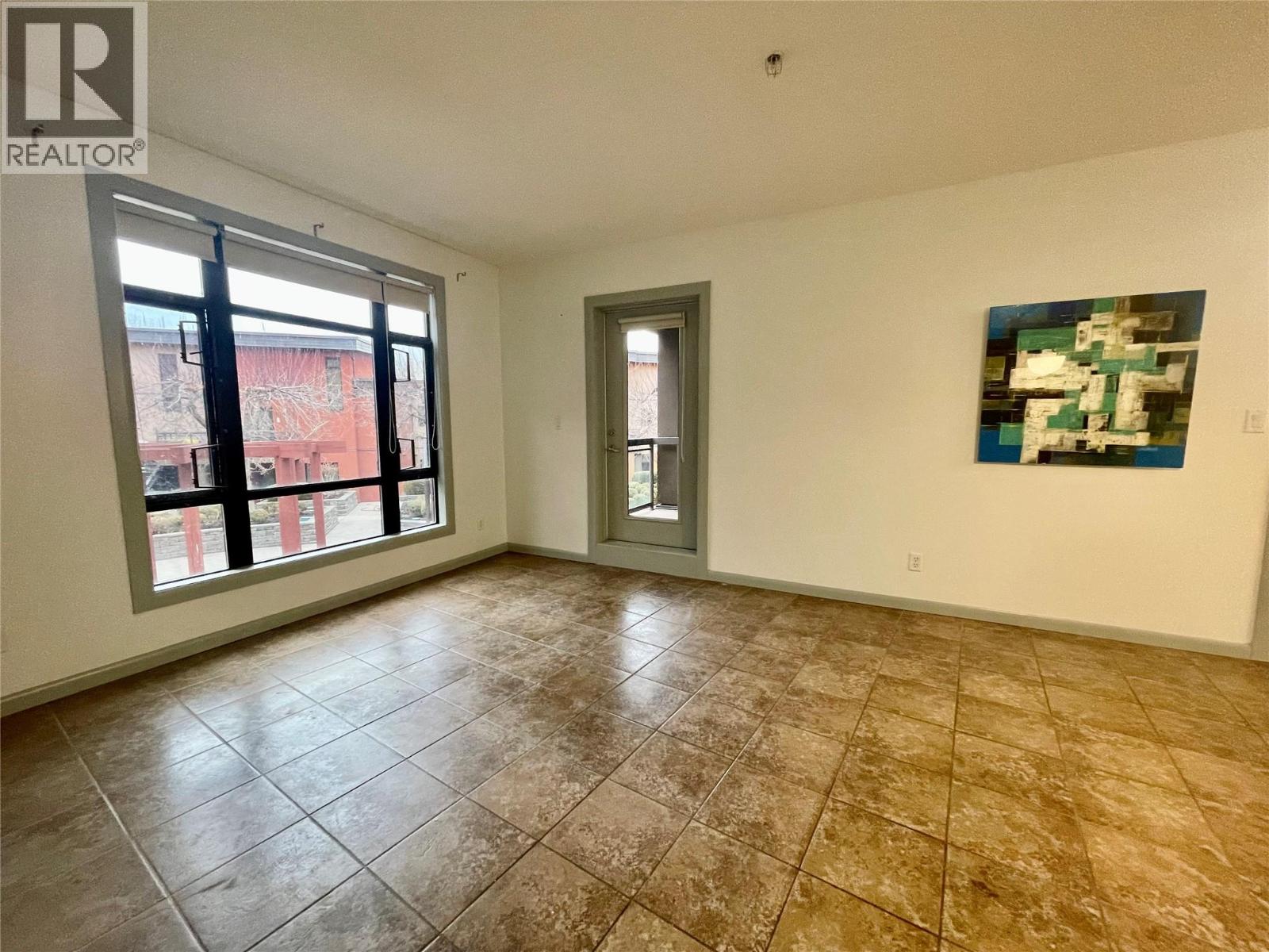 448 654 Cook Road, Kelowna