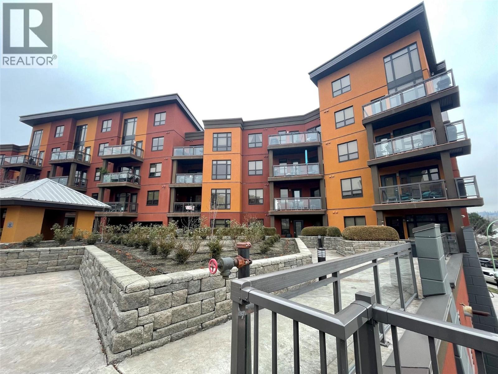 448 654 Cook Road, Kelowna