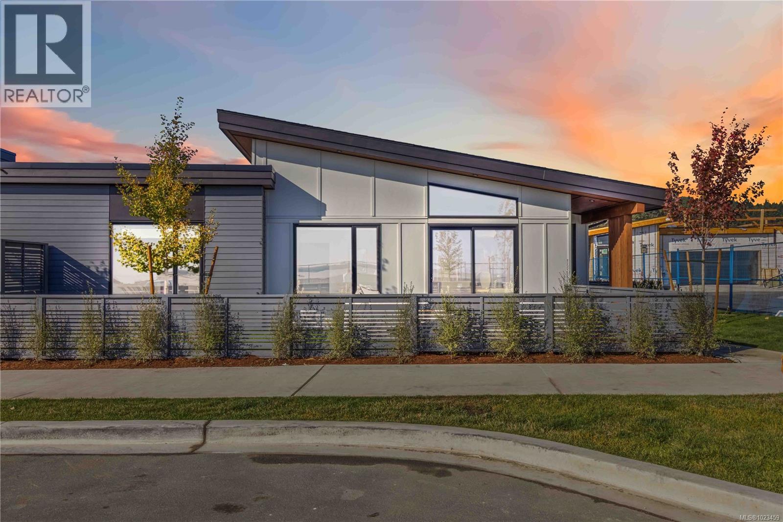 10 3638 Restoration Way, Colwood