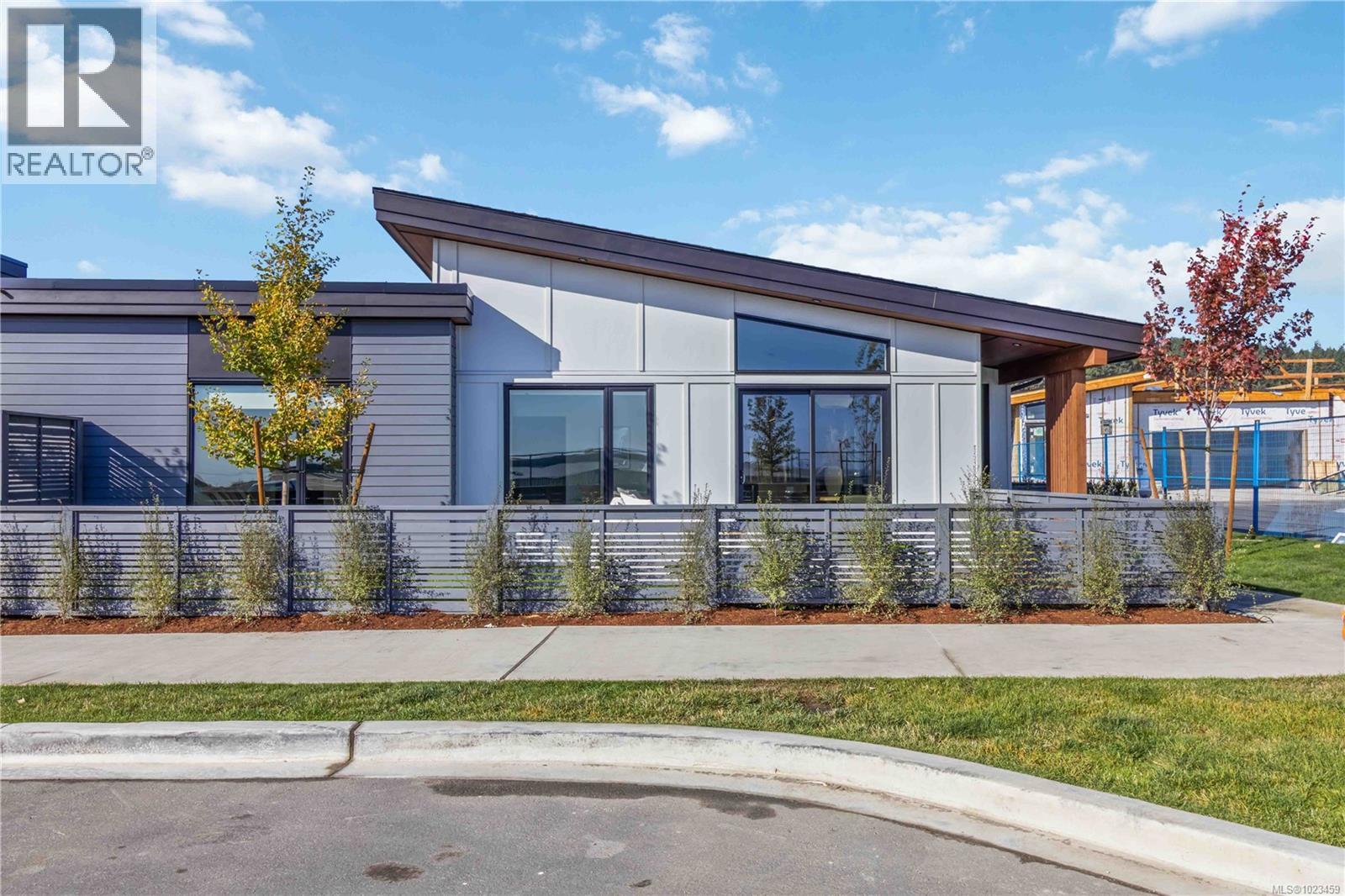 10 3638 Restoration Way, Colwood