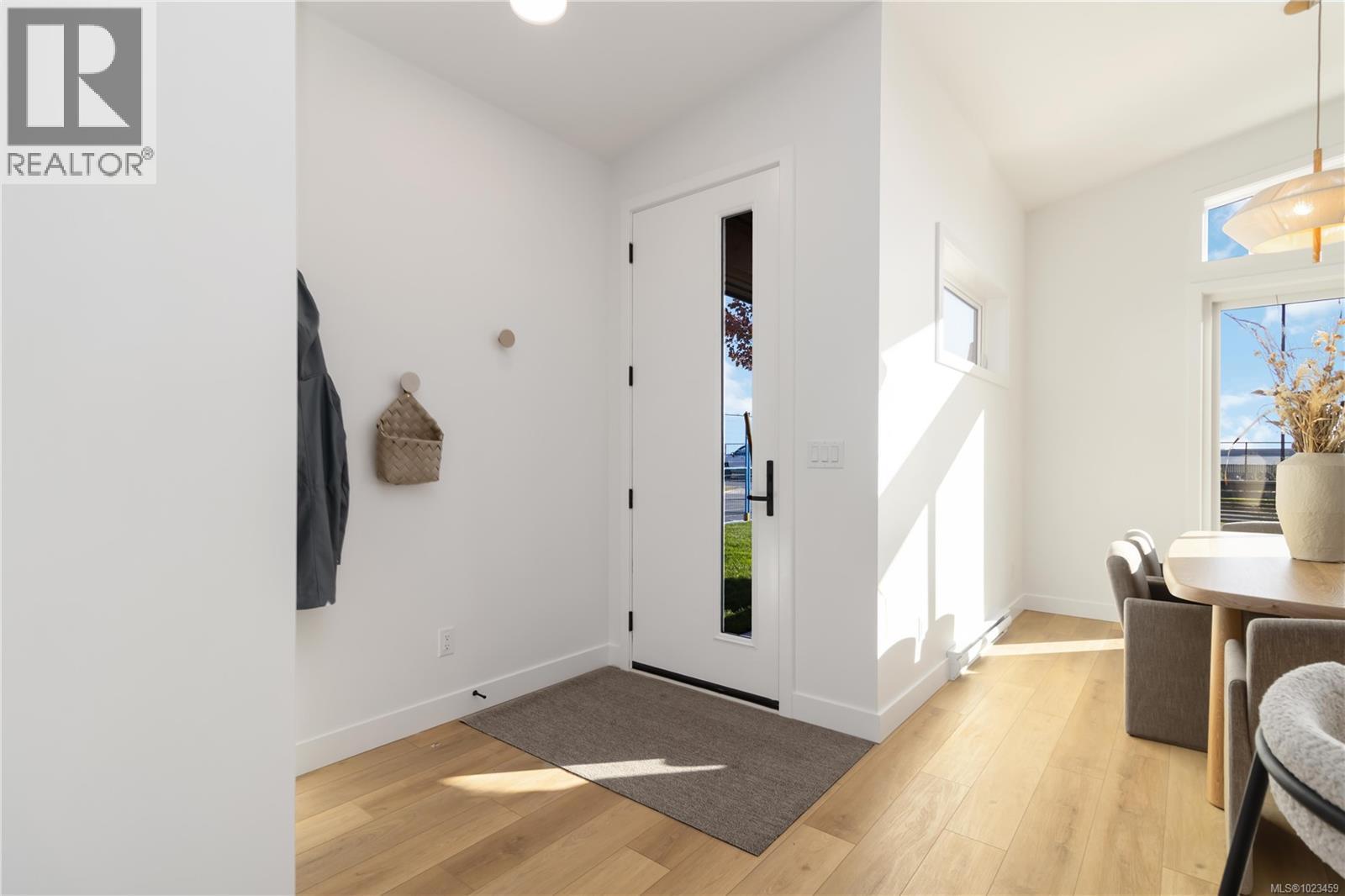 10 3638 Restoration Way, Colwood