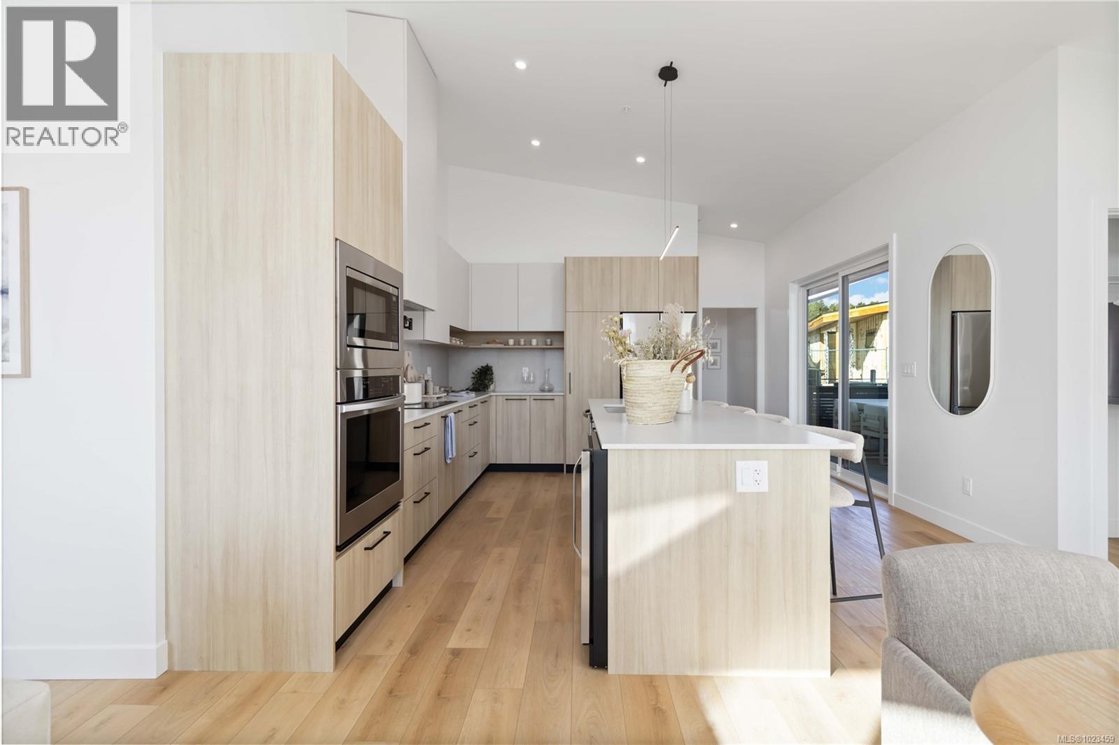 10 3638 Restoration Way, Colwood