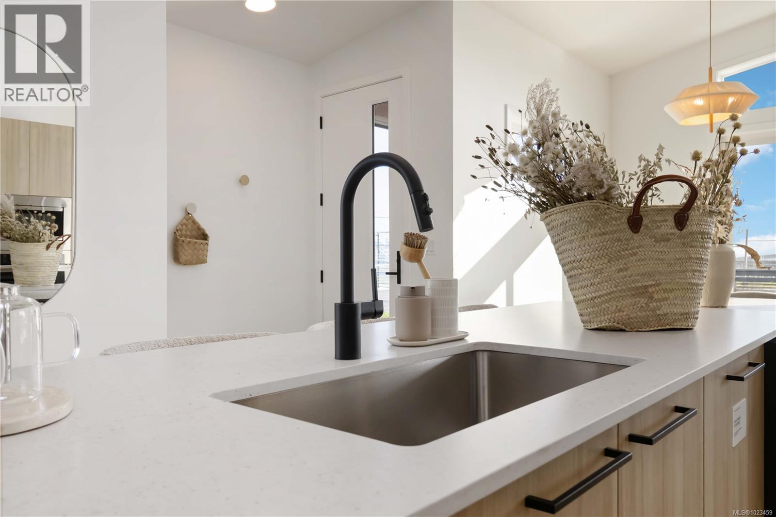 10 3638 Restoration Way, Colwood