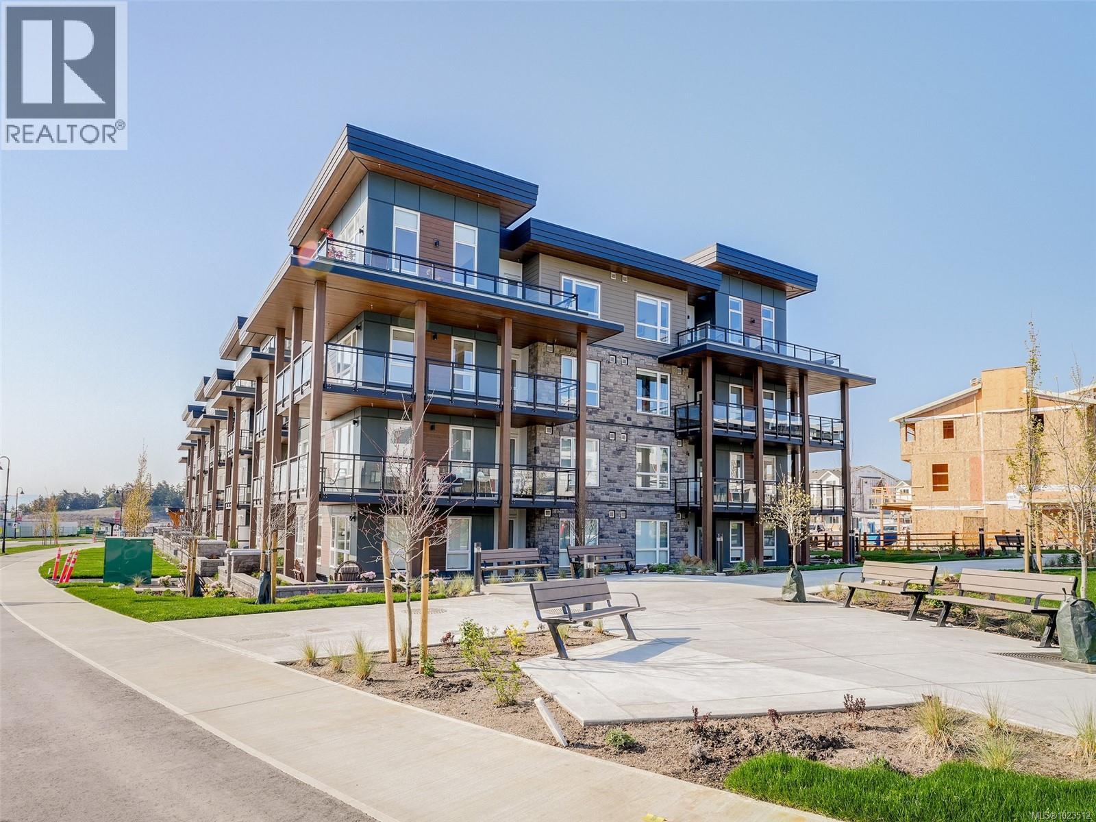 307 3564-A Ryder Hesjedal Way, Colwood