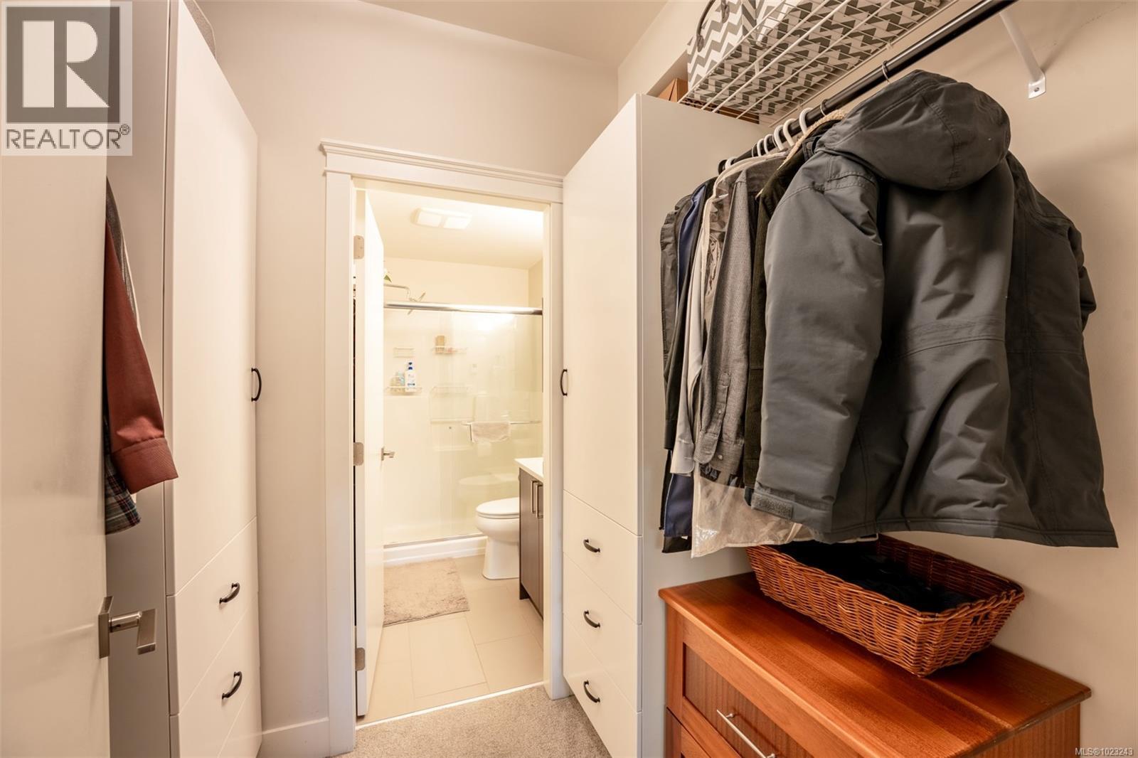 208 1900 Watkiss Way, View Royal