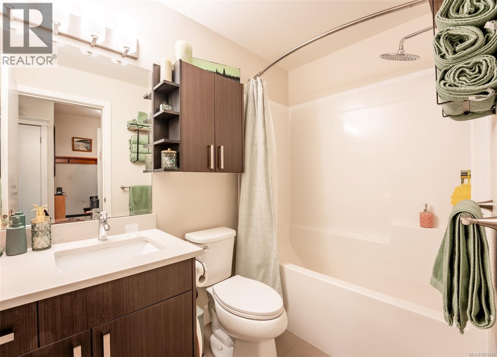 208 1900 Watkiss Way, View Royal