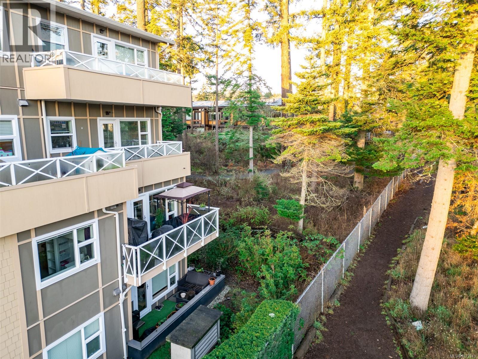 208 1900 Watkiss Way, View Royal