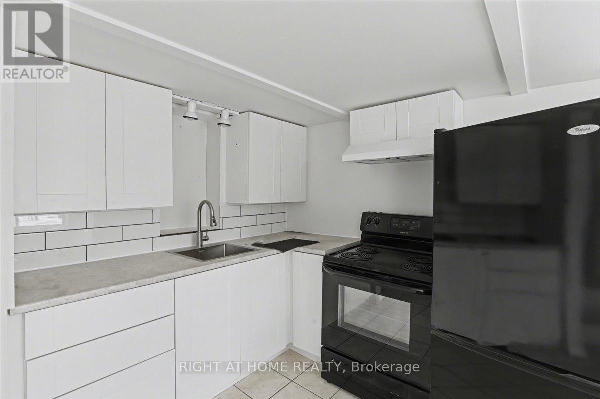 157 LINDSAY STREET S - 21