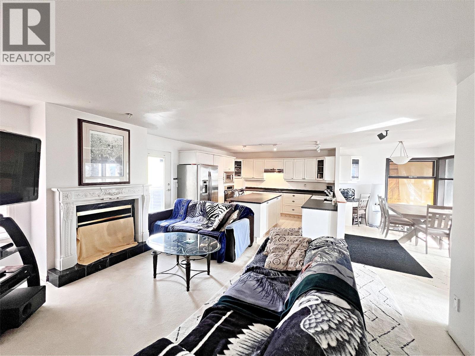  5621 Harrington Court, Peachland