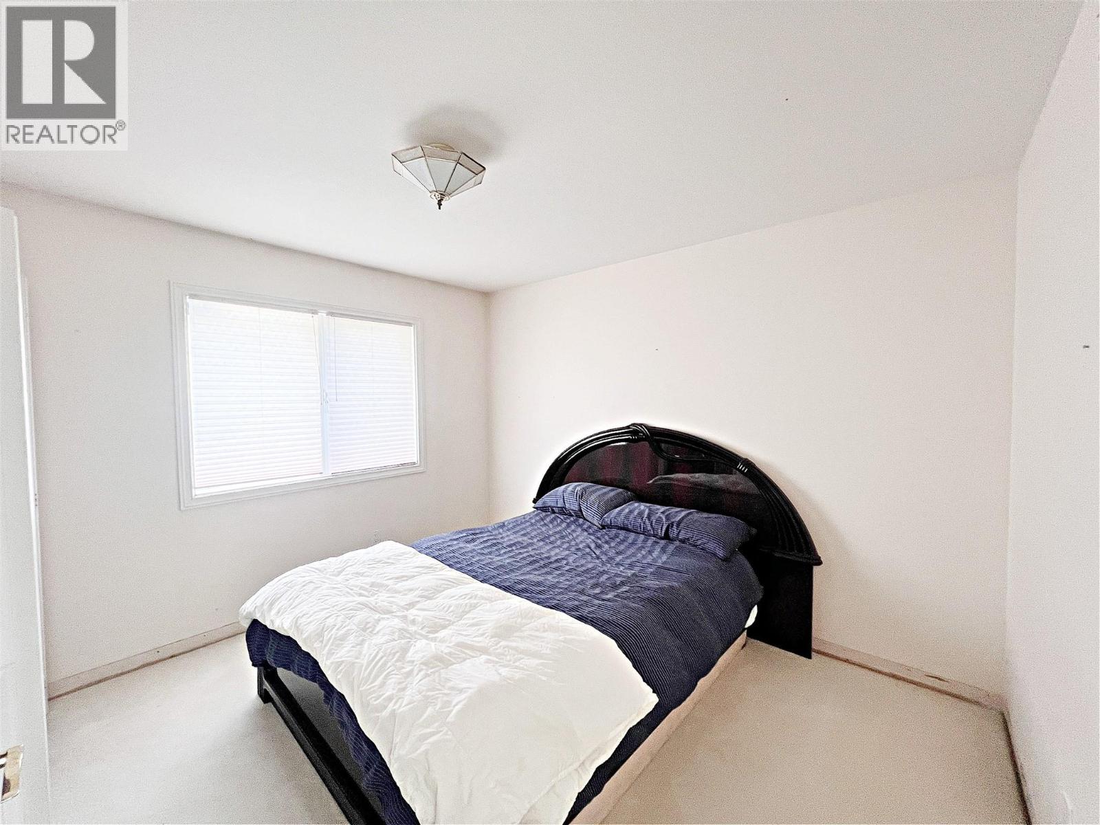  5621 Harrington Court, Peachland