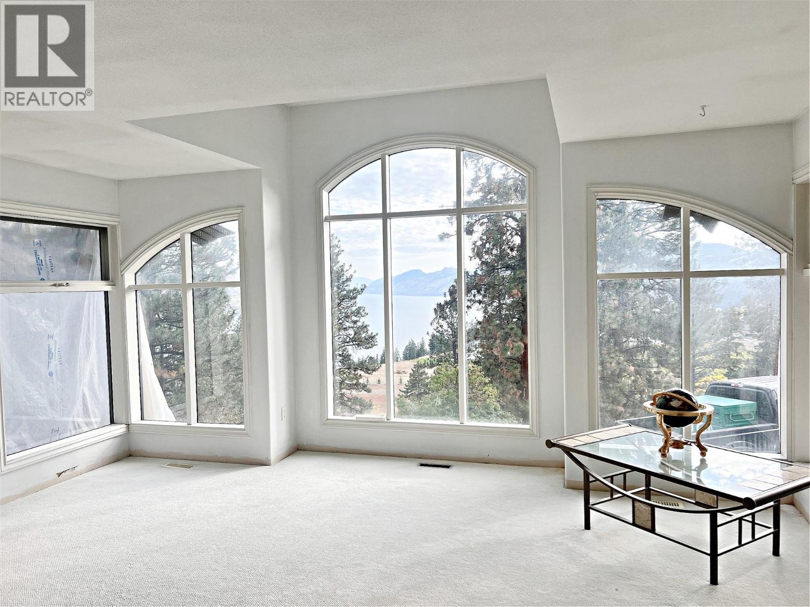  5621 Harrington Court, Peachland