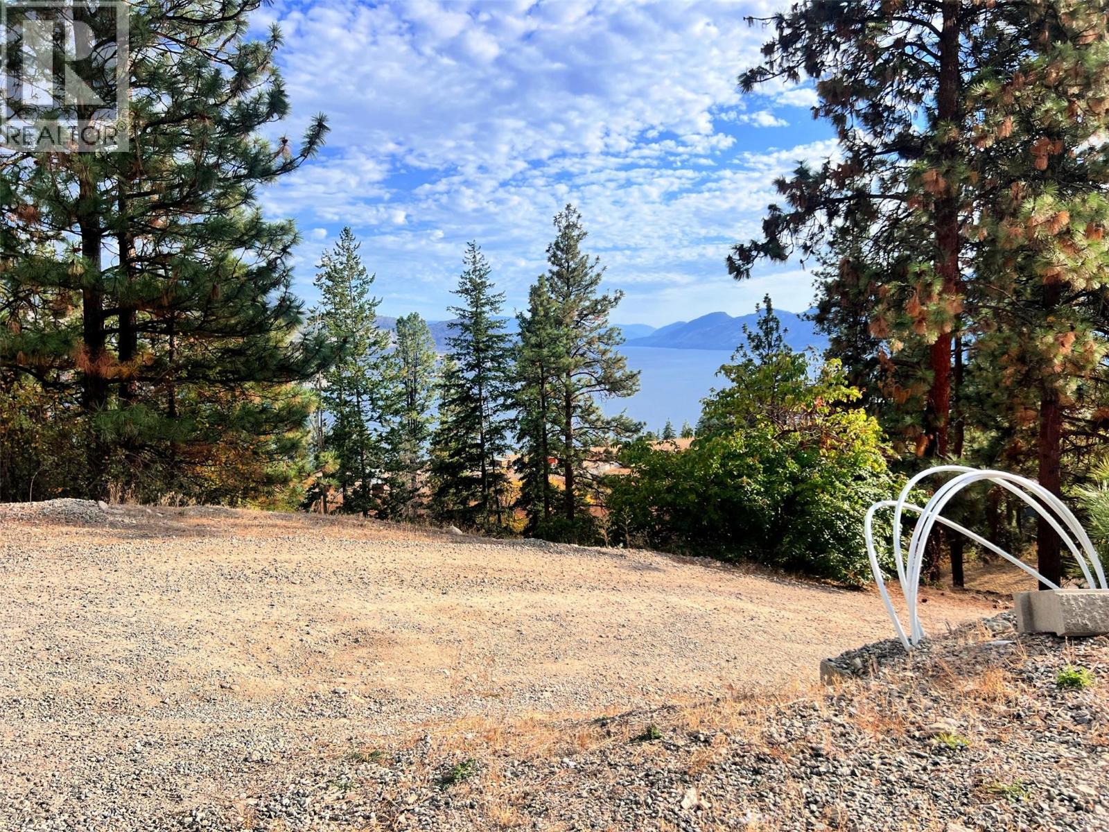  5621 Harrington Court, Peachland