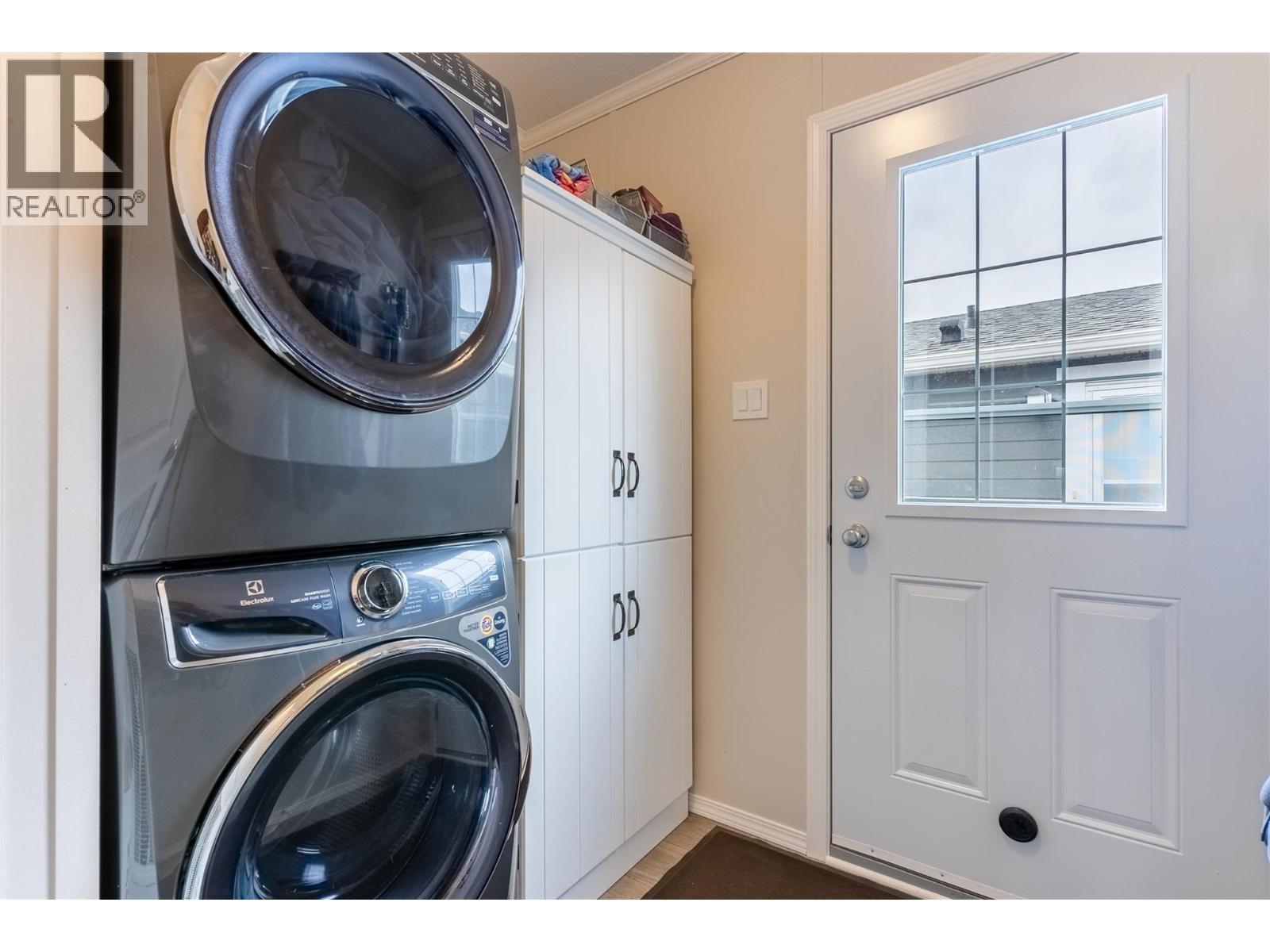 #21 235 AYLMER ROAD - 16