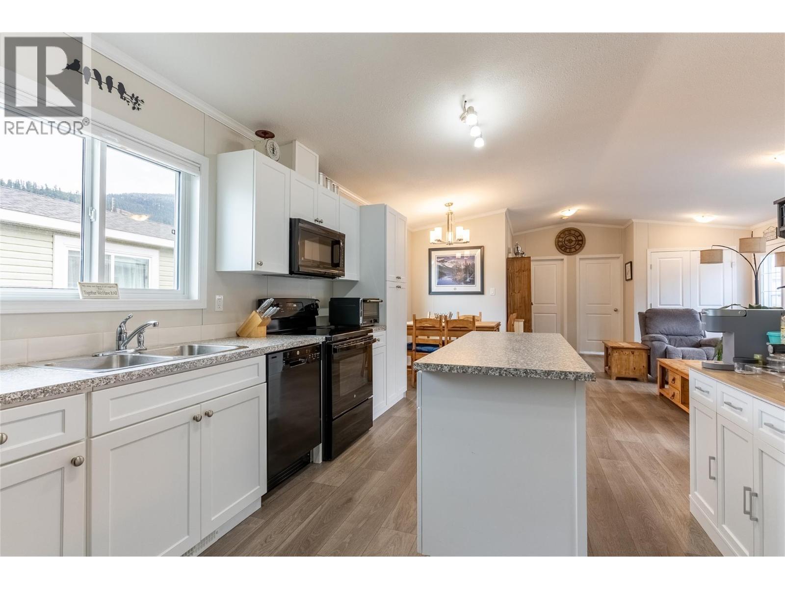 #21 235 AYLMER ROAD - 9