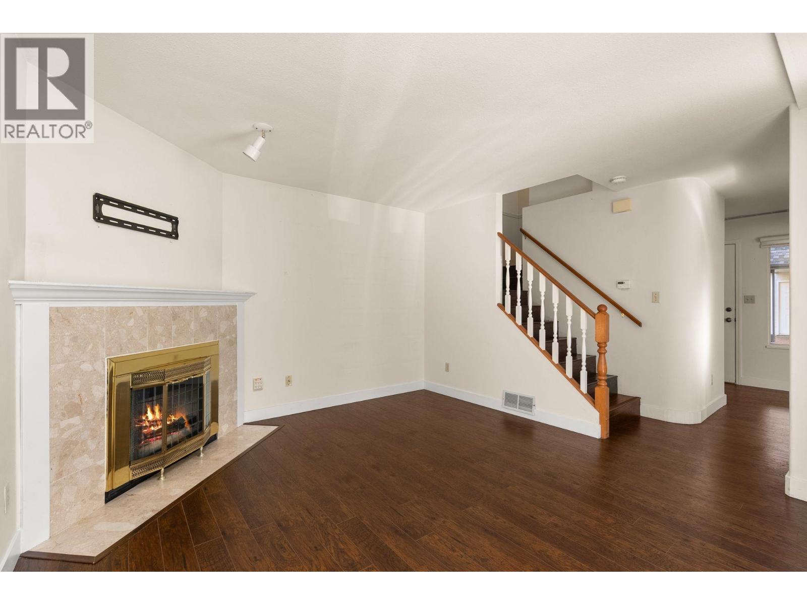 #5-4890 48 Avenue, Ladner