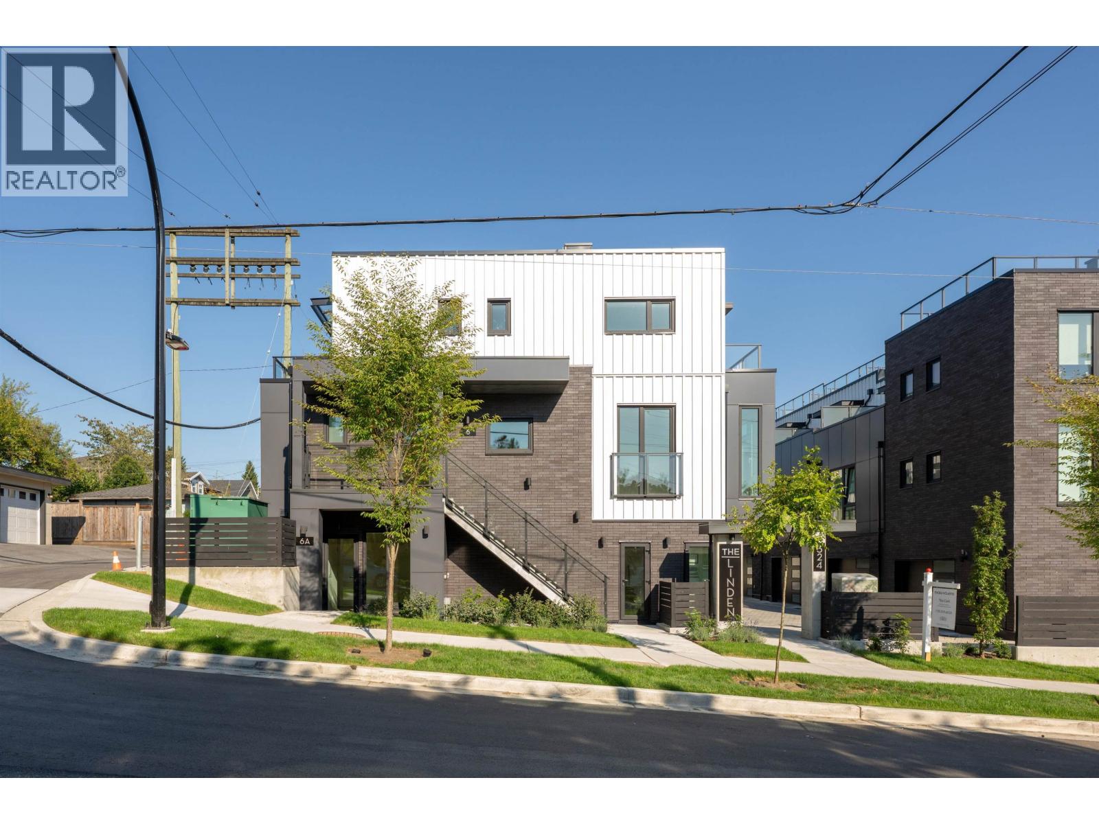 TH6 324 E RIDGEWAY AVENUE, North Vancouver