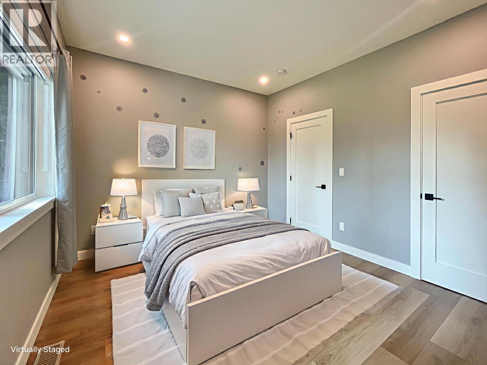 915 PAYNE ROAD, Gibsons